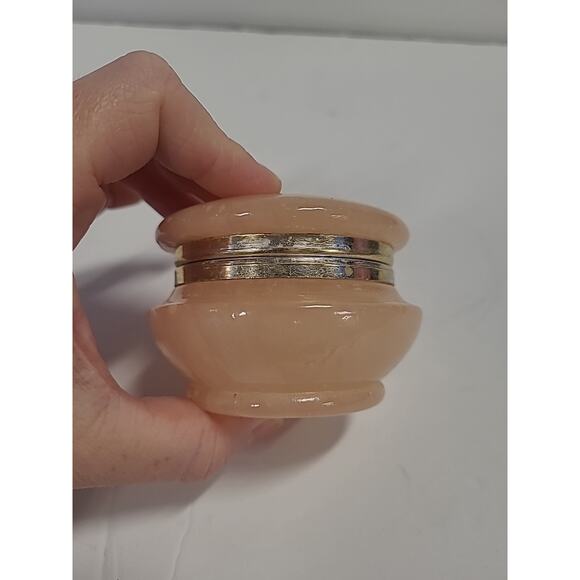 Vintage Pink Alabaster Ring Trinket Dish Box with Lid & Star Flowers - Picture 9 of 13